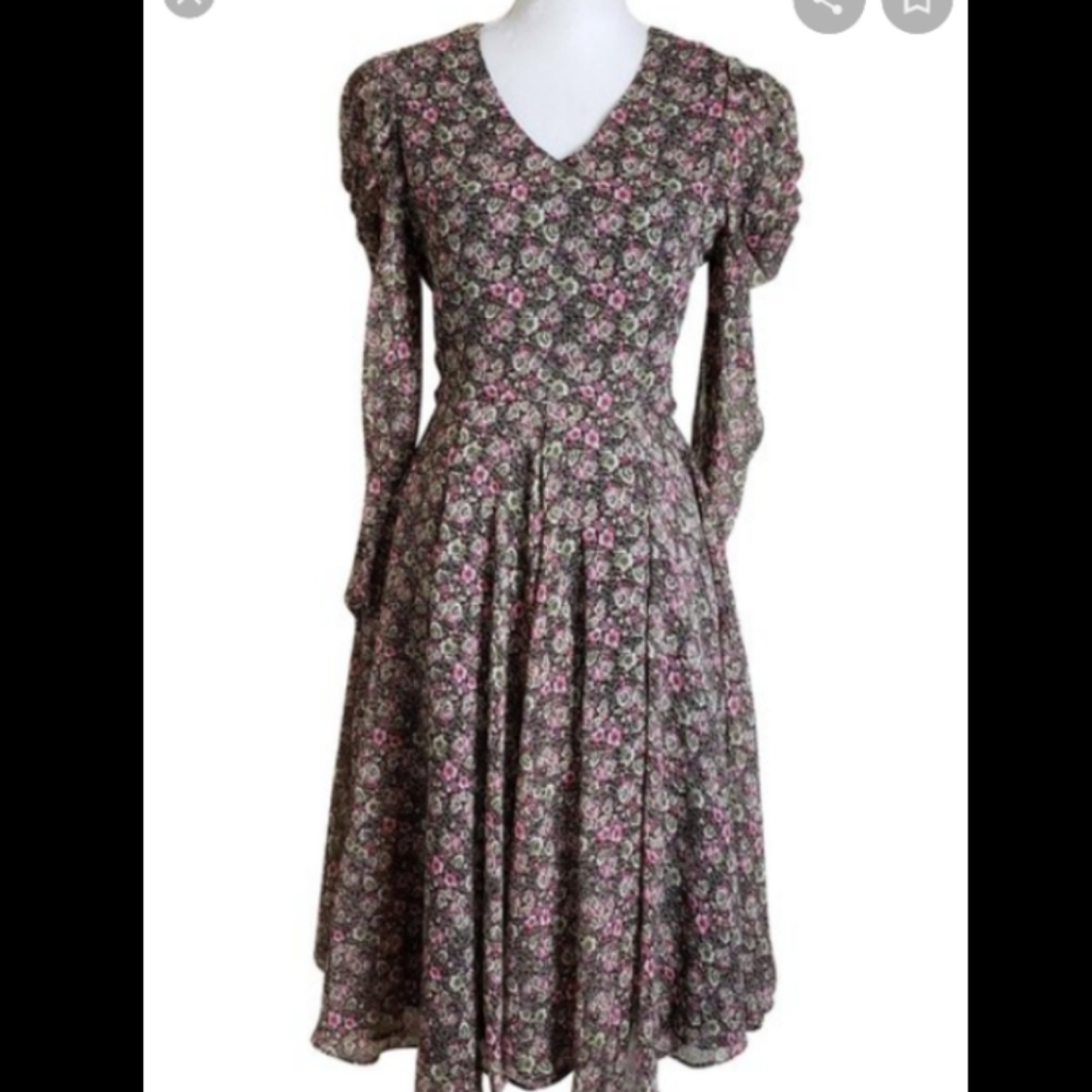 Walter Baker floral Dress size 8